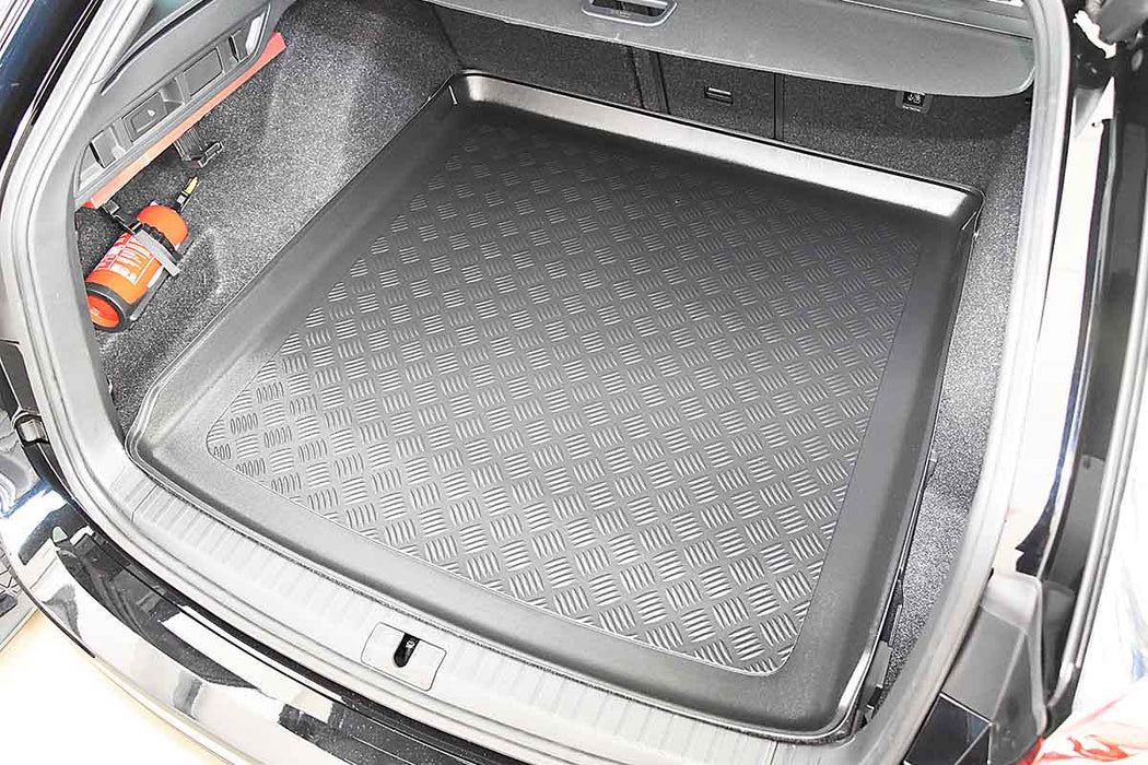 Tavita portbagaj Skoda Octavia IV PHEV fabricatie 09.2020- prezent, caroserie combi, portbagaj superior, podea variabila in pozitie superioara #1
