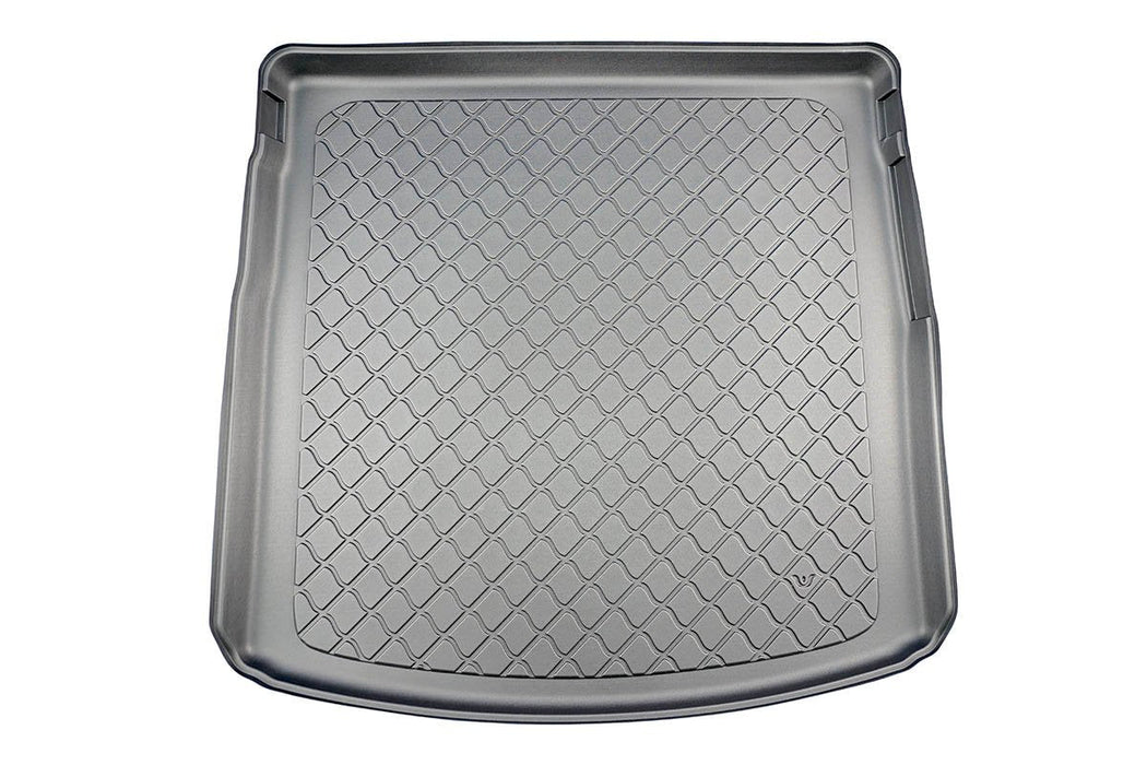 Tavita de portbagaj Seat Leon IV PHEV, caroserie Combi, fabricatie 2020 - prezent, portbagaj superior - 1
