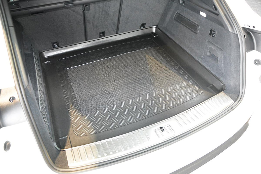 Tavita portbagaj Porsche Cayenne III Coupe fabricatie 2019 - prezent, caroserie suv, nu corespunde pentru E-Hybrid #2