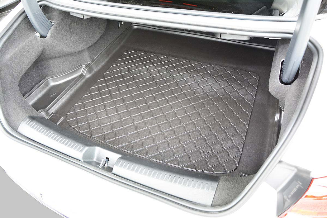 Tavita portbagaj Mercedes CLA II fabricatie 05.2019 - prezent, caroserie coupe, cu urechi laterale detasabile, nu corespunde pentru PHEV #1