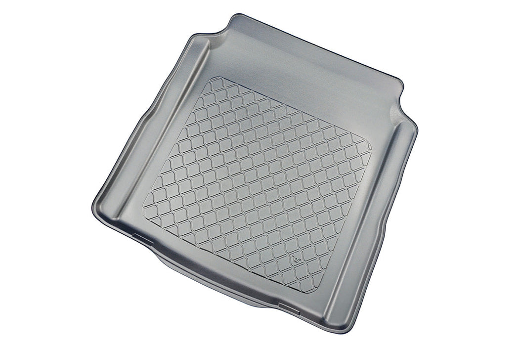 Tavita portbagaj BMW M3 G80 fabricatie 03.2021 - prezent, caroserie sedan, nu corespunde pentru PHEV #2