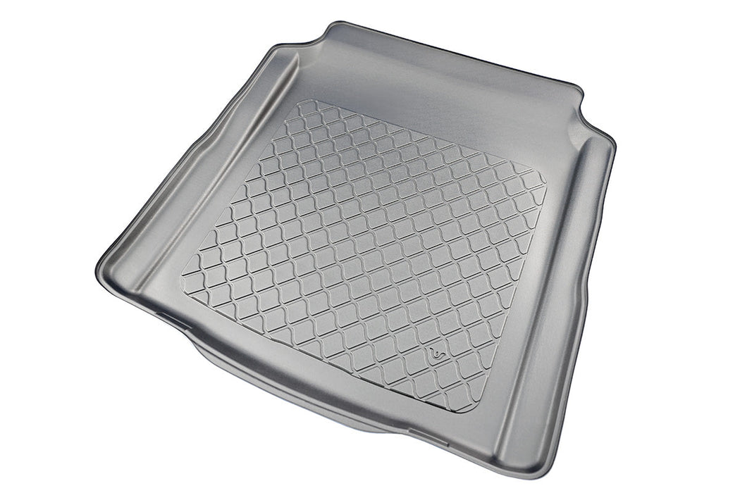 Tavita portbagaj BMW M3 G80 fabricatie 03.2021 - prezent, caroserie sedan, nu corespunde pentru PHEV #2