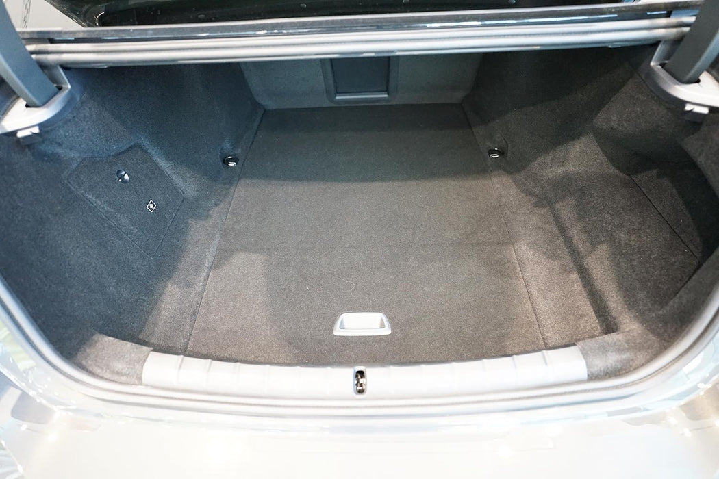 Tavita portbagaj BMW i7 G70 fabricatie 11.2022 - prezent, caroserie sedan #1