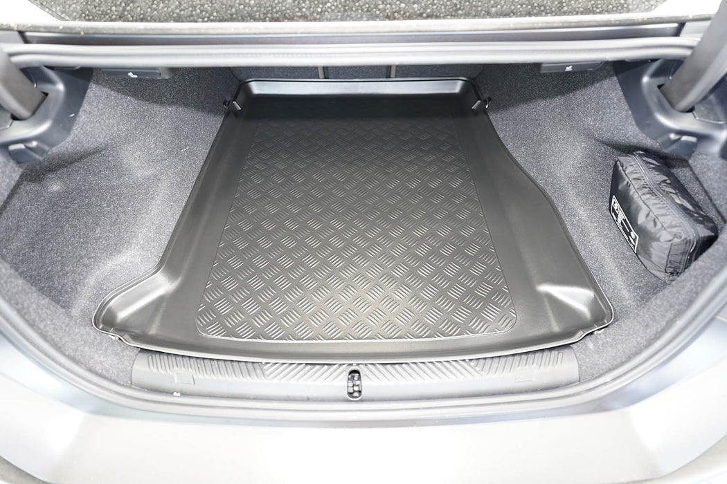 Tavite portbagaj BMW i5 G60, caroserie sedan, an fabricatie 10.2023 - prezent