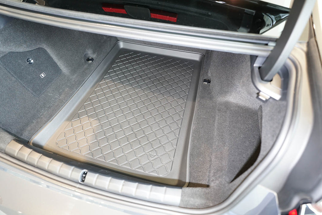 Tavita portbagaj BMW Seria 7 G70 fabricatie 2022 - prezent, caroserie sedan #1