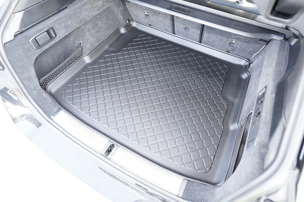 Tavita portbagaj BMW Seria 5 G61 fabricatie 05.2024 - prezent, caroserie combi #1
