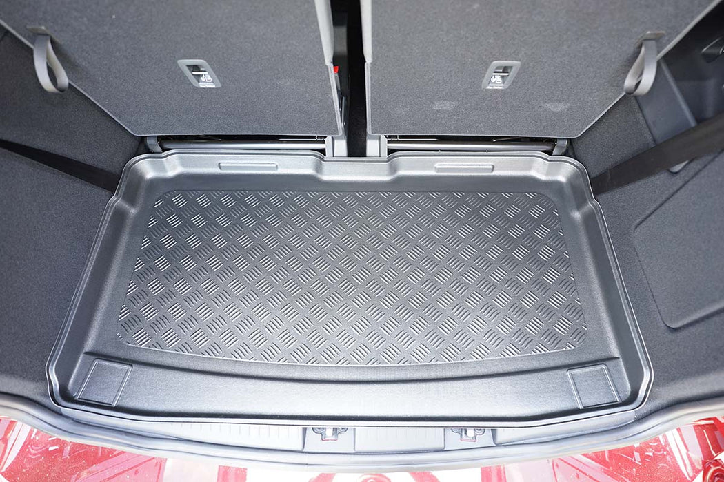 Tavite portbagaj Ford Tourneo Grand Connect III, caroserie van, an fabricatie 05.2022 - prezent, 7 locuri, in spatele randului 3