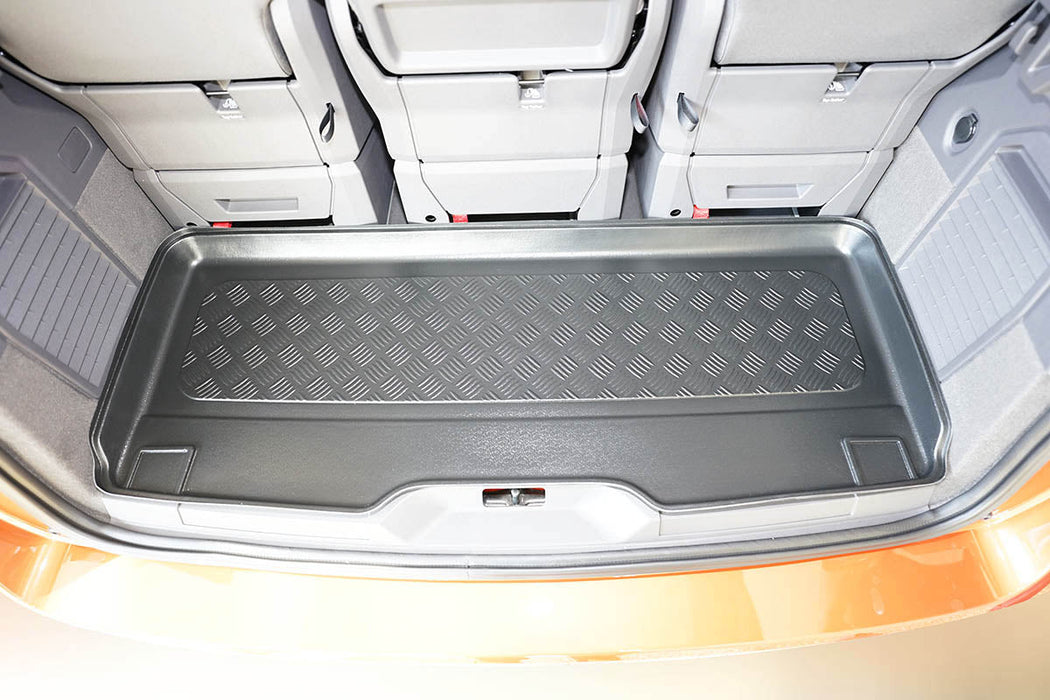 Tavite portbagaj Volkswagen T7 Multivan, caroserie van, an fabricatie 10.2021 - prezent, ampatament scurt, in spatele randului 3