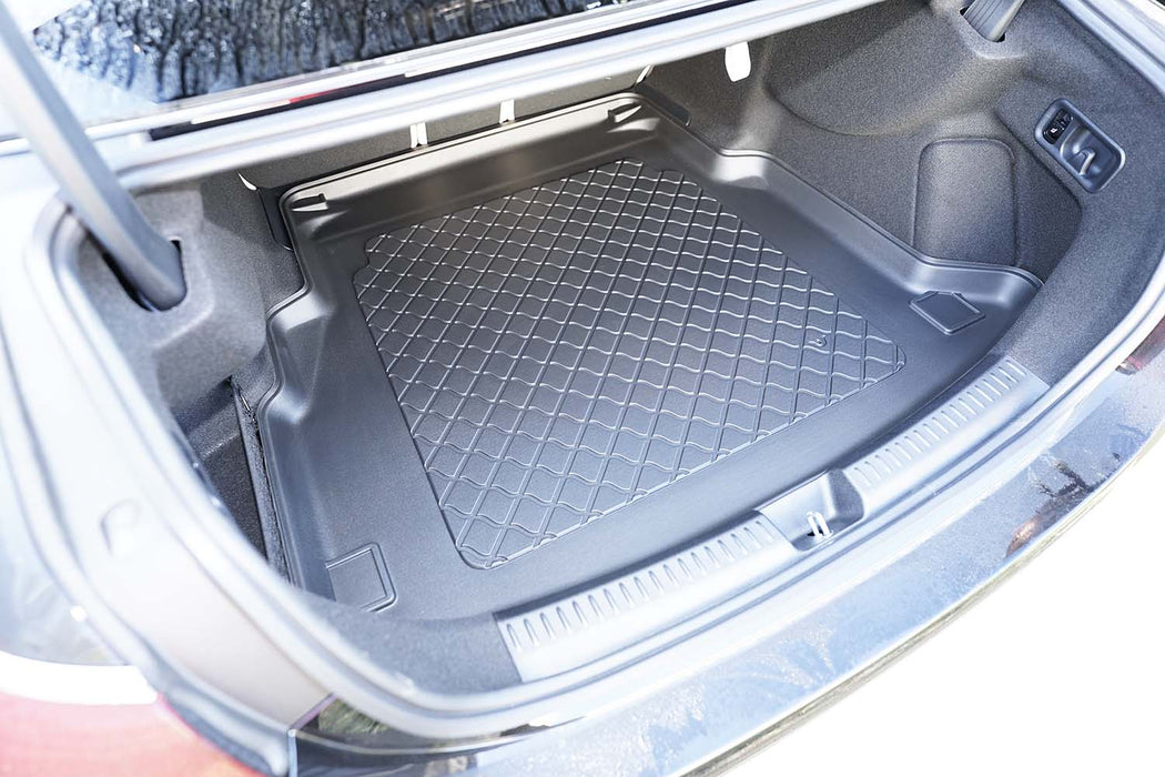 Tavita portbagaj Mercedes E-Class W214 fabricatie 05.2023 - prezent, caroserie sedan, nu corespunde pentru PHEV #2