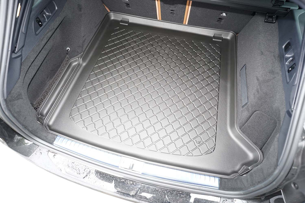 Tavite portbagaj Mercedes E-Class W214 T-Modell, caroserie combi, an fabricatie 08.2023 - prezent, nu corespunde pentru phev, cu ureche detasabila pe stanga