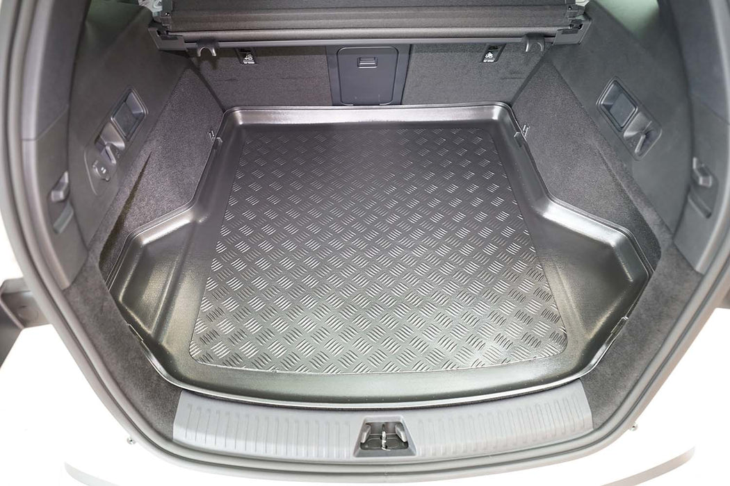 Tavite portbagaj BYD Seal 6 DM-i PHEV Touring, caroserie combi, an fabricatie 09.2025 - prezent, portbagaj superior, podea variabila in pozitie superioara