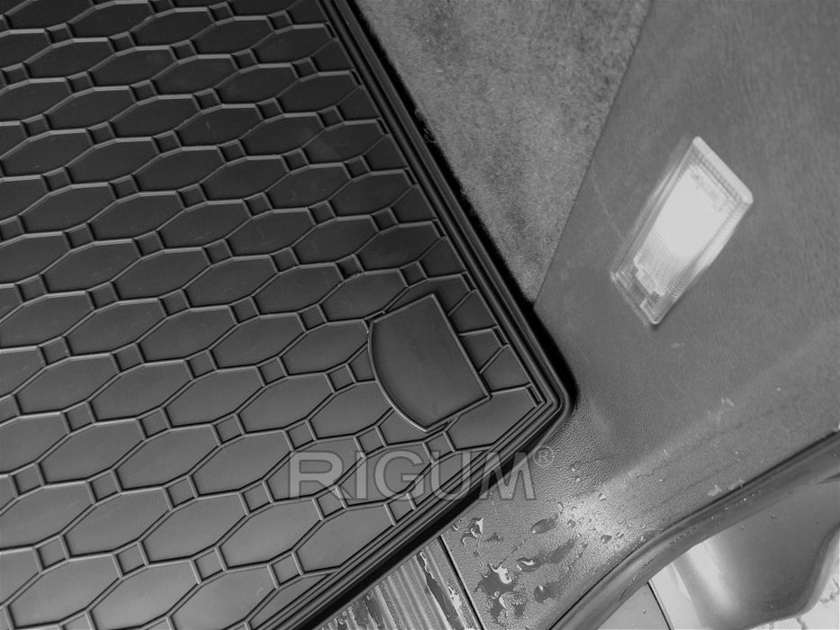 Tavite portbagaj Volkswagen Touareg II, caroserie suv, an fabricatie 02.2010 - 03.2018, inclusiv facelift, 2 zone de aer conditionat