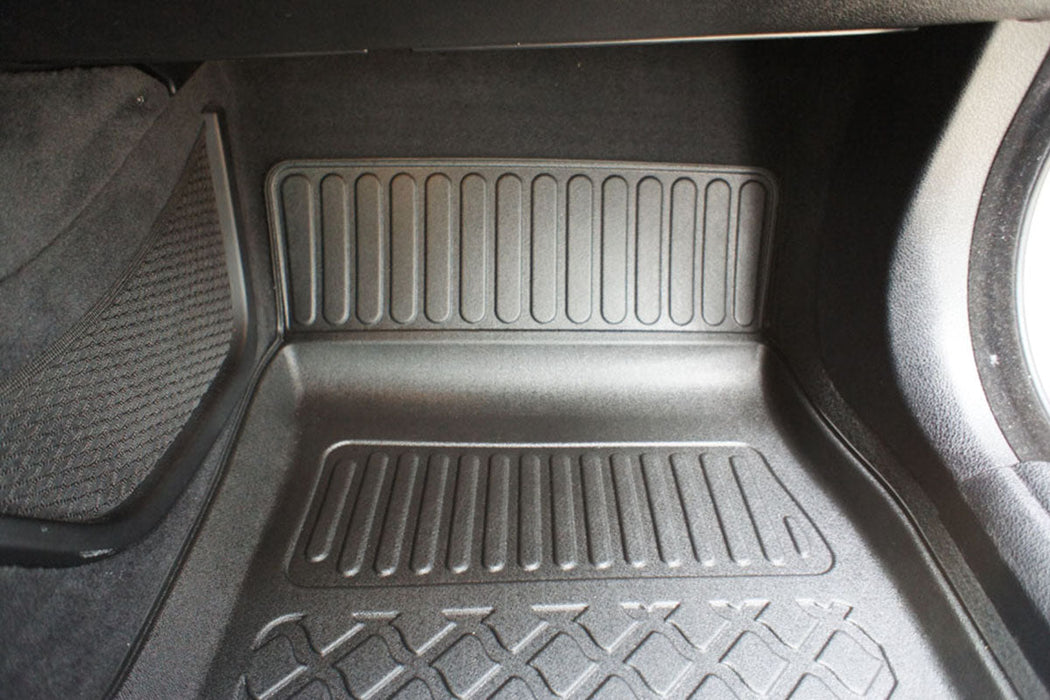 Covorase auto tip tavita BMW Seria 5 F10, an fabricatie 03.2010 - 2013, caroserie sedan inainte de facelift, cu x-drive