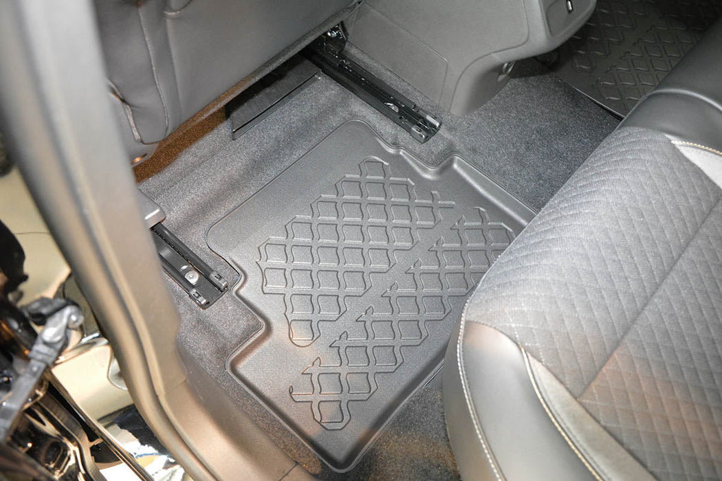 Covorase auto tip tavita Peugeot 3008 II, an fabricatie 11.2016 - 11.2023, caroserie suv inclusiv facelift, fara sistem focal hi-fi