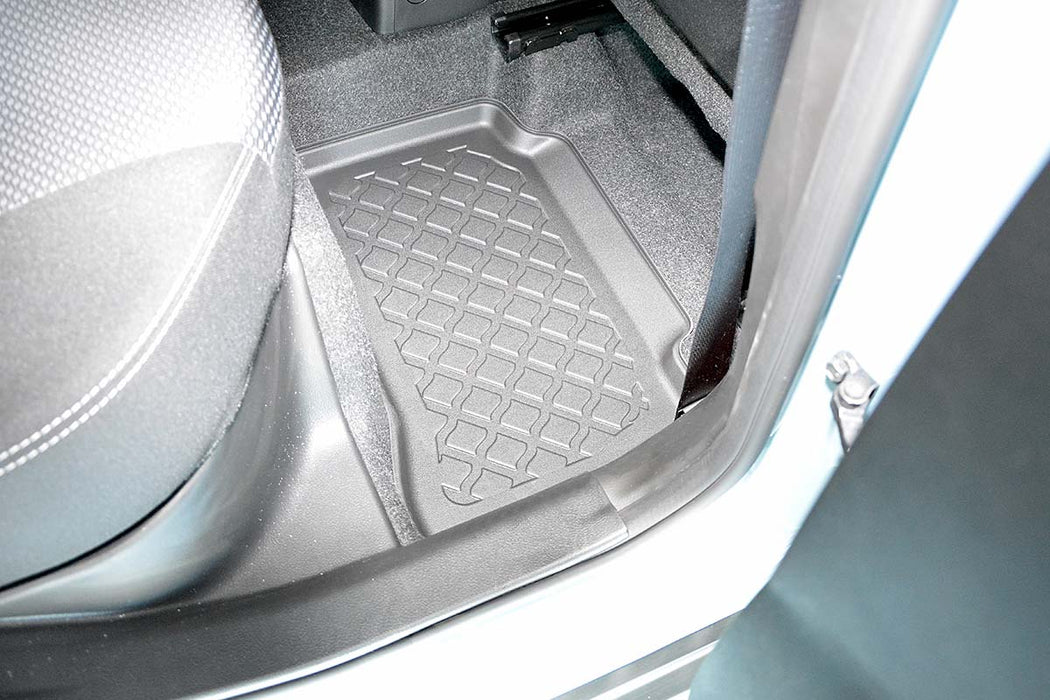 Covorase auto tip tavita Suzuki Vitara MHEV, an fabricatie 01.2020 - prezent, caroserie suv nu corespunde pentru full hybrid