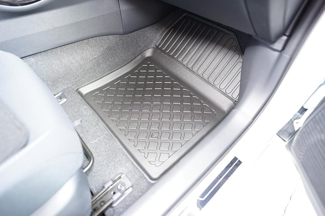 Covorase auto tip tavita Toyota Prius V PHEV, an fabricatie 07.2023 - prezent, caroserie hatchback