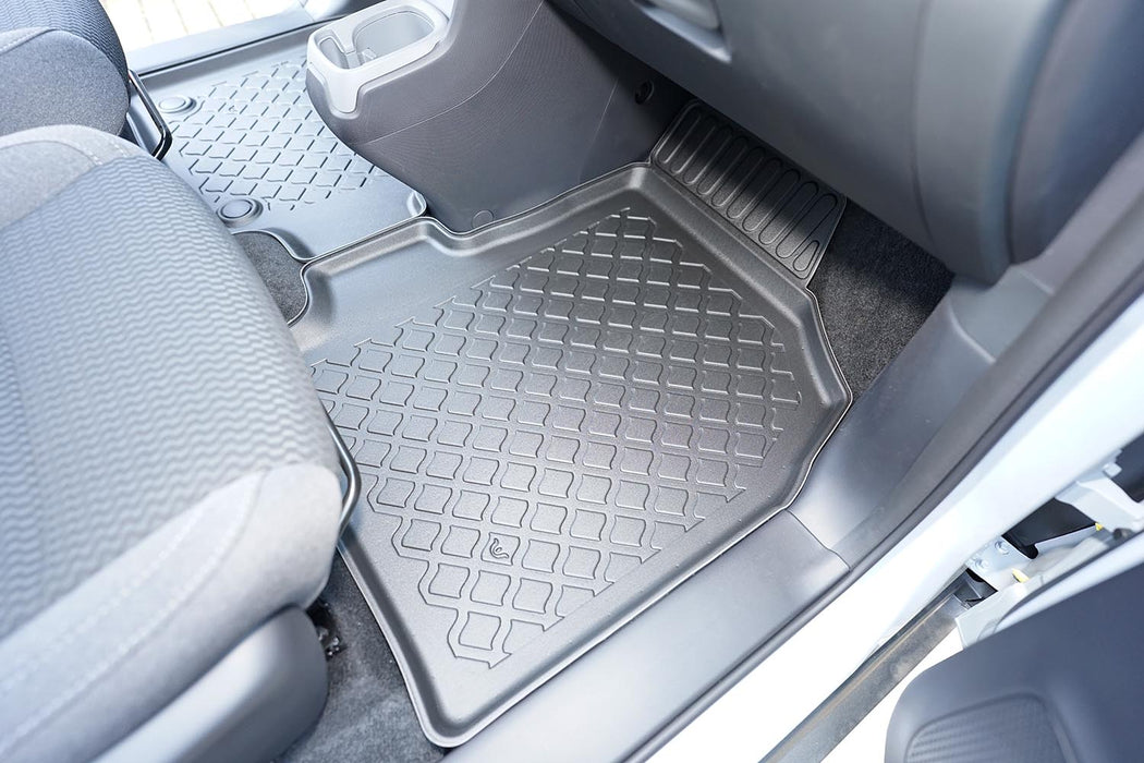 Covorase auto tip tavita Leapmotor T03 EV, an fabricatie 2024 - prezent, caroserie hatchback
