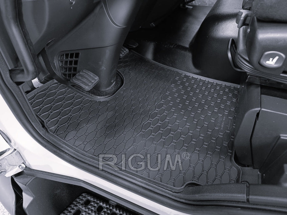 Covorase auto Iveco Eurocargo IV fabricatie 2015 - prezent, caroserie autoutilitara #1