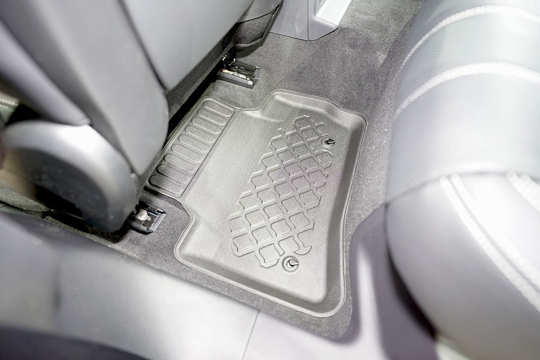 Covorase auto tip tavita Land Rover Range Rover Velar PHEV, an fabricatie 05.2020 - prezent, caroserie suv l560