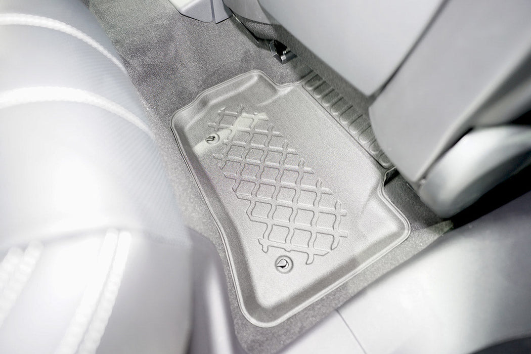 Covorase auto tip tavita Land Rover Range Rover Velar PHEV, an fabricatie 05.2020 - prezent, caroserie suv l560