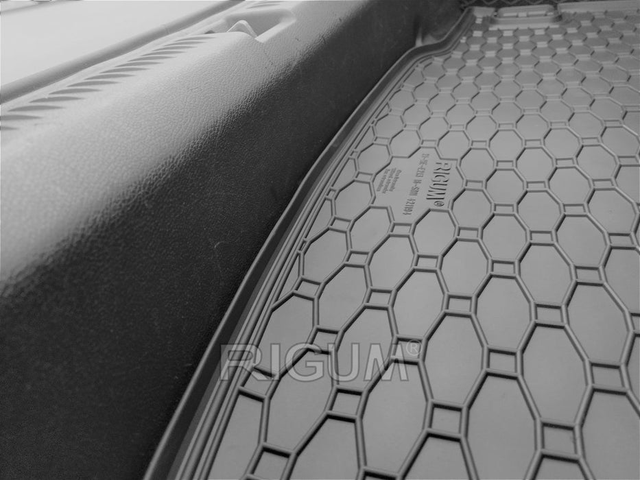 Tavite portbagaj Mercedes E-Class W213, caroserie sedan, an fabricatie 04.2016 - 07.2023, fara subwoofer