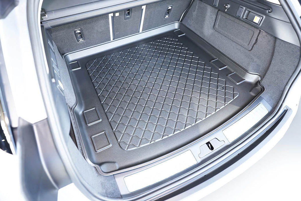 Tavite portbagaj Land Rover Velar Facelift MHEV, caroserie suv, an fabricatie 05.2020 - prezent, l560