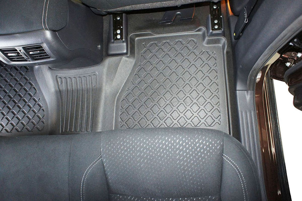 Covorase auto tip tavita Nissan Navara fabricatie 2016 - prezent 11