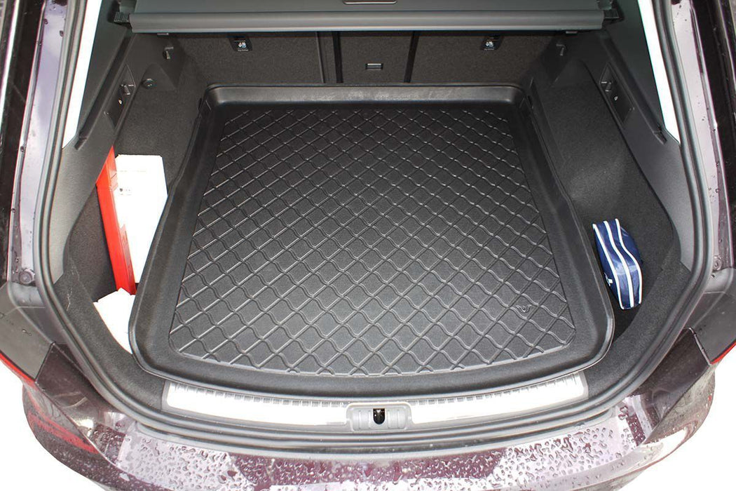 Tavita de portbagaj Seat Leon IV X-Perience, caroserie Combi, fabricatie 10.2014 - 02.2020 - 3