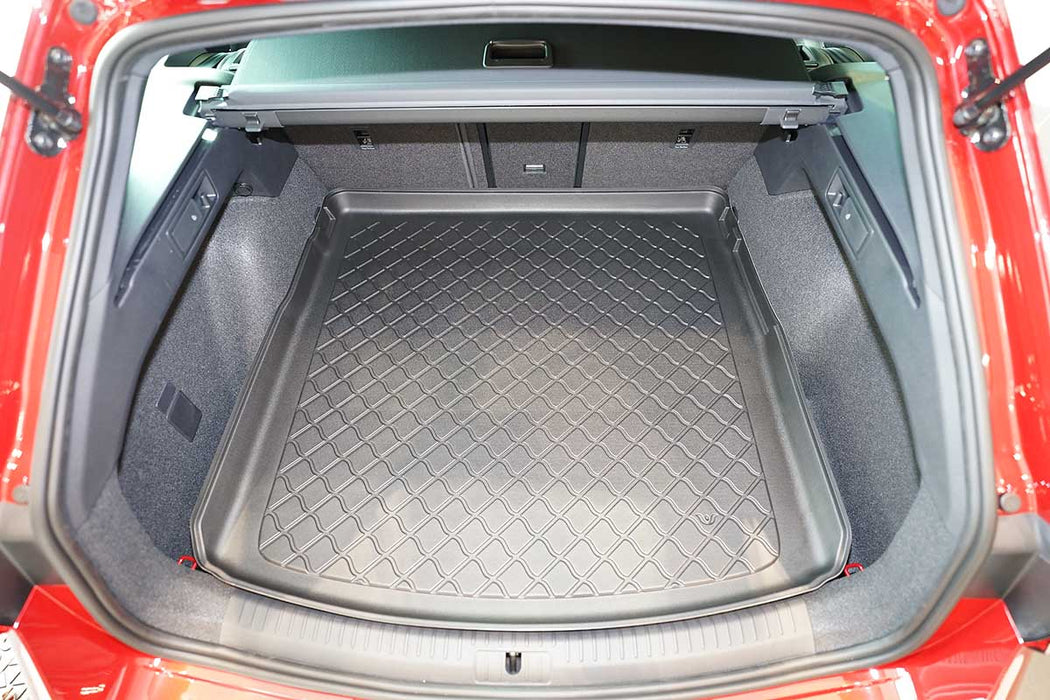 Tavita de portbagaj Seat Leon IV KL, caroserie Combi, fabricatie 03.2020 - prezent, portbagaj superior #1