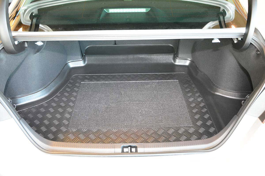 Tavita de portbagaj Toyota Camry, caroserie Sedan, fabricatie 04.2019 - prezent #1
