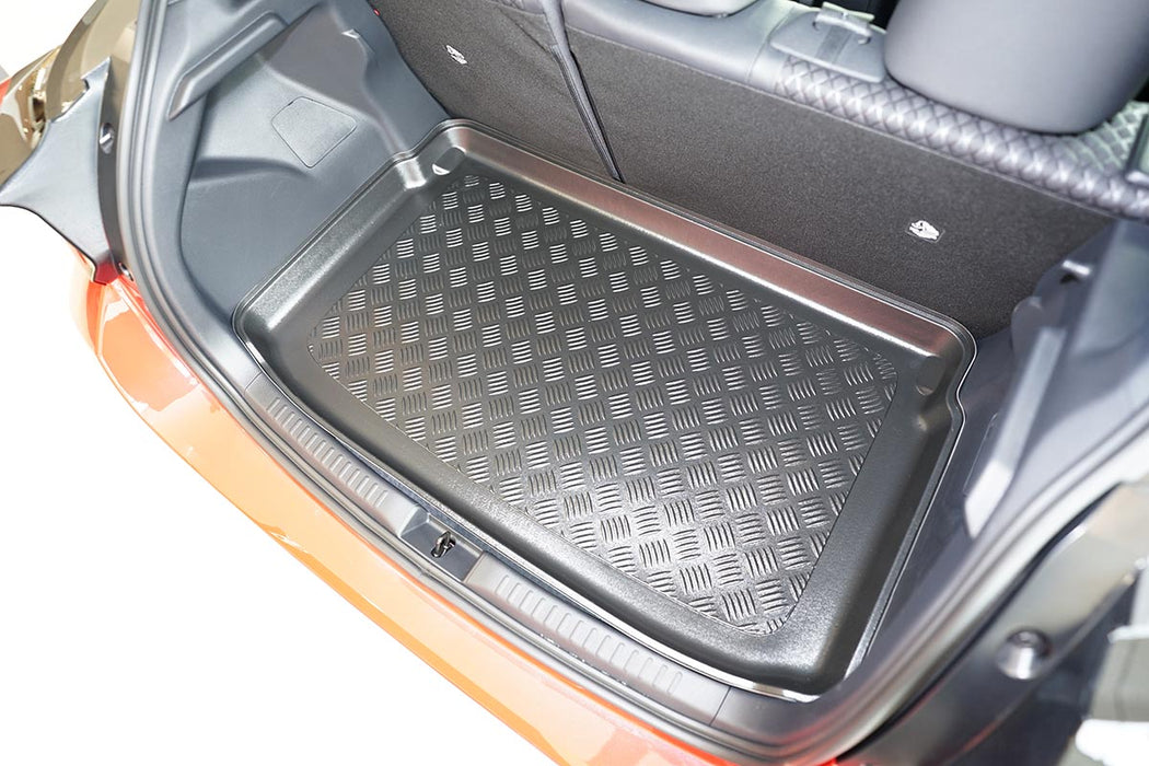 Tavita de portbagaj Toyota Yaris IV, caroserie Hatchback, fabricatie 09.2020 - prezent, portbagaj superior #1
