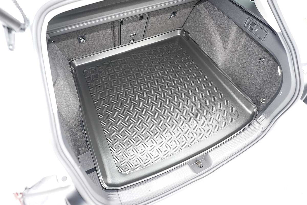 Tavita de portbagaj Volkswagen Golf 8, caroserie Combi, fabricatie 11.2020 - prezent, portbagaj superior #2