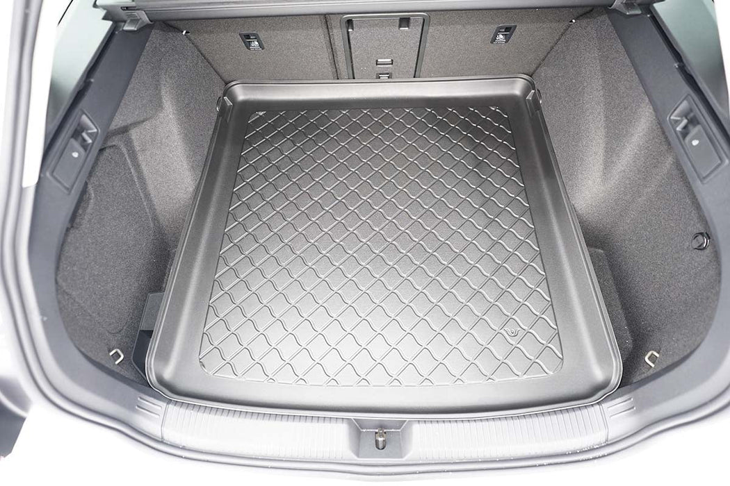 Tavita de portbagaj Volkswagen Golf 8, caroserie Combi, fabricatie 11.2020 - prezent, portbagaj superior #1