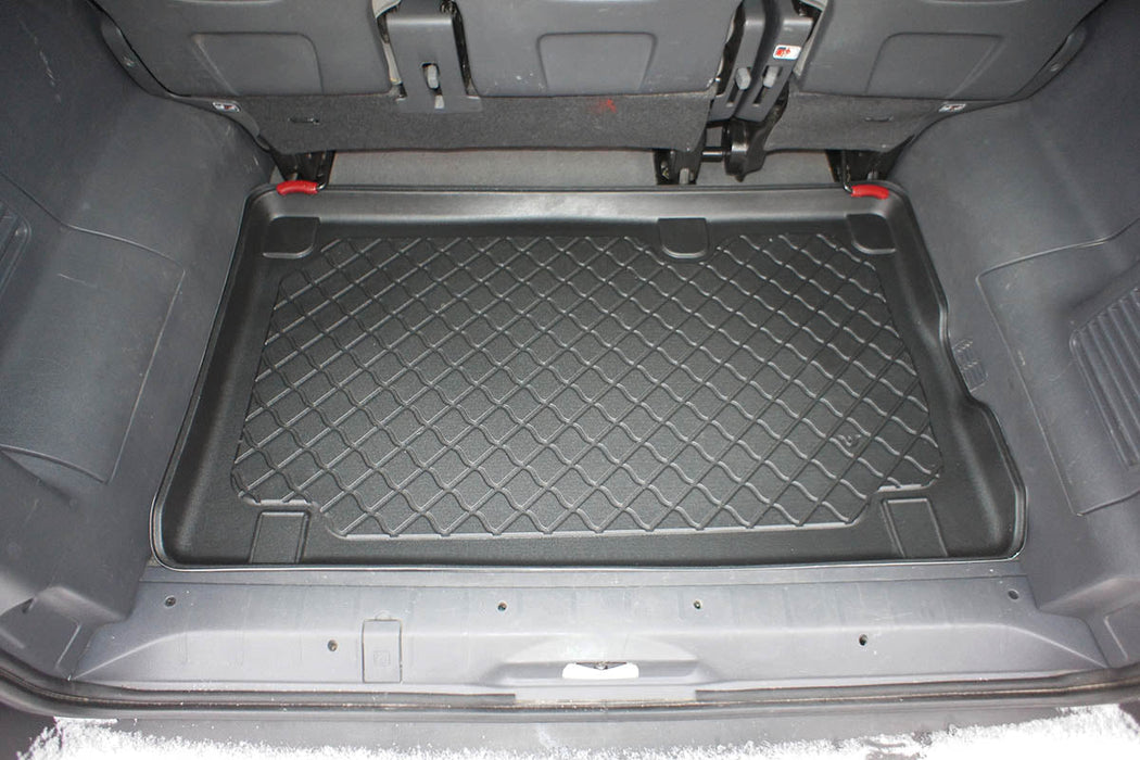 Tavita de portbagaj Fiat Scudo II Panorama, caroserie Van, fabricatie 2007 - 2016, ampatament L2, in spatele randului 3 #1