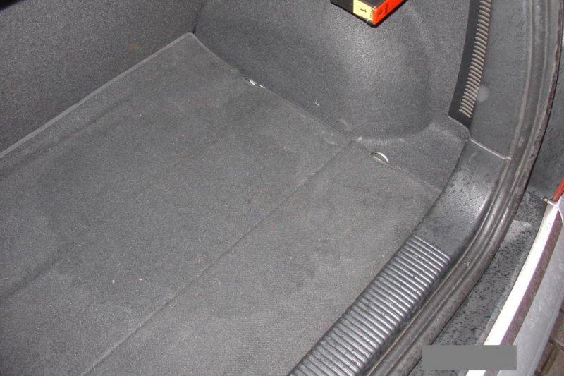 Tavita de portbagaj Audi A2 8Z, caroserie Hatchback, fabricatie 1999 - 2005, portbagaj superior, cu roata rezerva #1