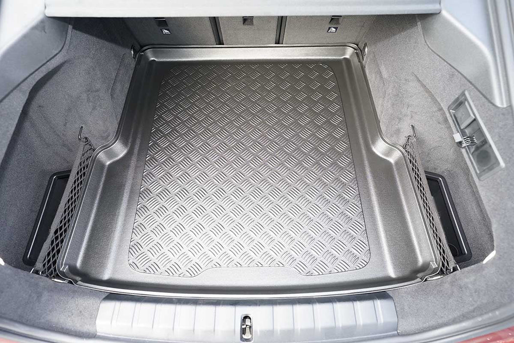 Tavita portbagaj BMW i4 Gran Coupe G26 electric fabricatie 11.2021 - prezent, caroserie coupe #1