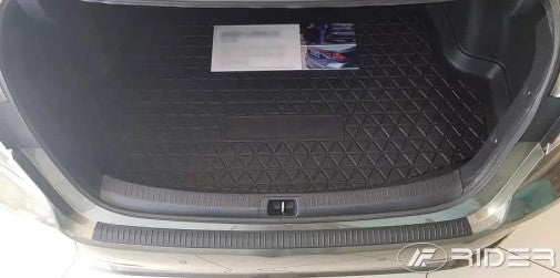 Protecții prag portbagaj din plastic Toyota Corolla XII E210 fabricatie 03.2019 - prezent, caroserie sedan #1