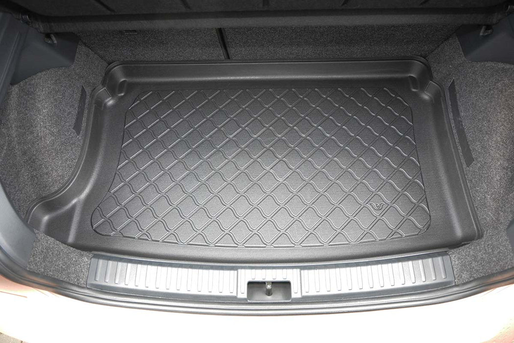 Tavita de portbagaj Seat Ibiza V, caroserie Hatchback, fabricatie 06.2017 - prezent, 6F/KJ1, portbagaj superior #1